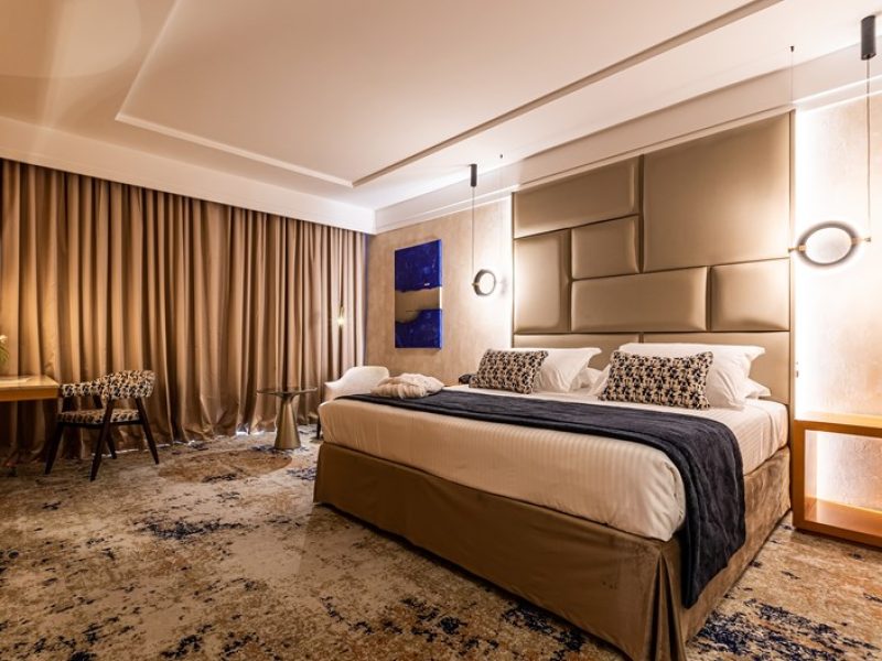 Standard Premium Deluxe